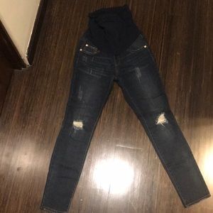 Luxe Essentials Maternity jeans size 26